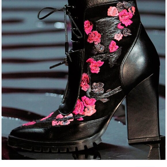 Runway Boots - Exquisite Embroidered Boots from Shiatzy Chen size 8.5/9 - Picture 16 of 16
